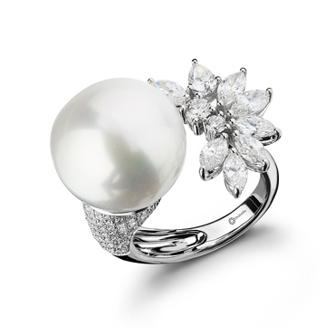 The Pearl Ring ‘Into The Mist’ Collection
